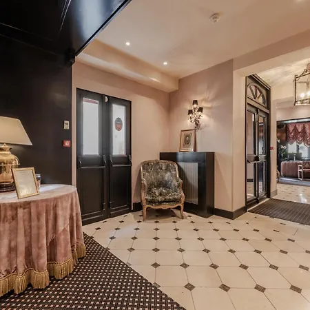 Otel Hotiday Collection - Arc De Triomphe