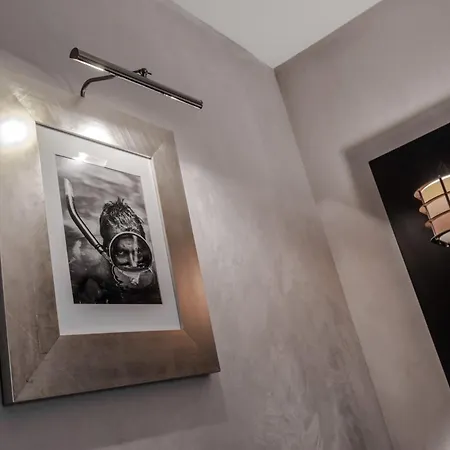 Otel Hotiday Collection - Arc De Triomphe Paris