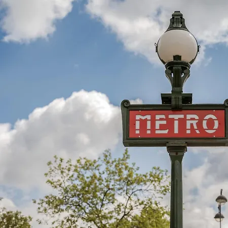 Hotiday Collection - Arc De Triomphe Hotel