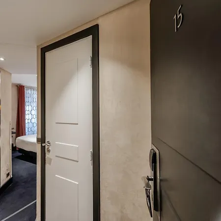 Hotel Hotiday Collection - Arc De Triomphe 4*