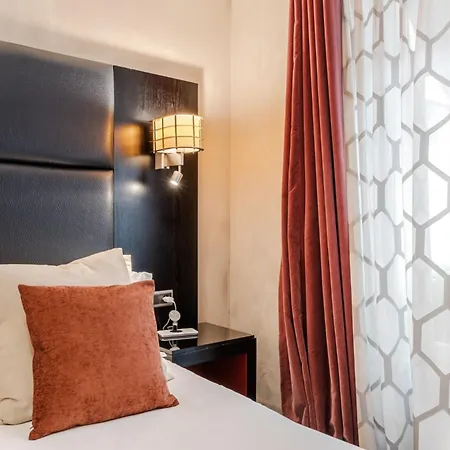 Hotel Hotiday Collection - Arc De Triomphe Paris