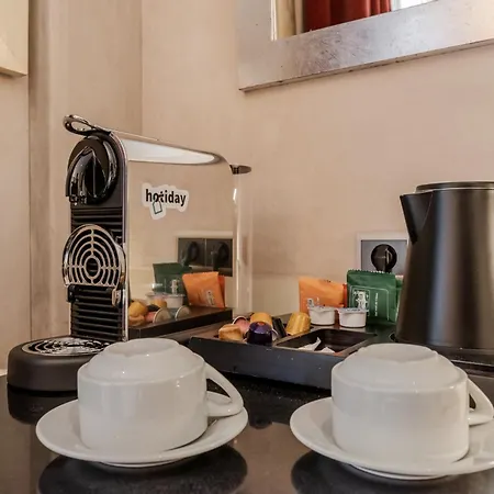 Hotel Hotiday Collection - Arc De Triomphe 4*