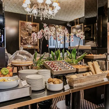 Hotiday Collection - Arc De Triomphe Hotel 4*