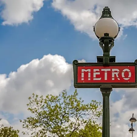 Hotiday Collection - Arc De Triomphe 4* Paris