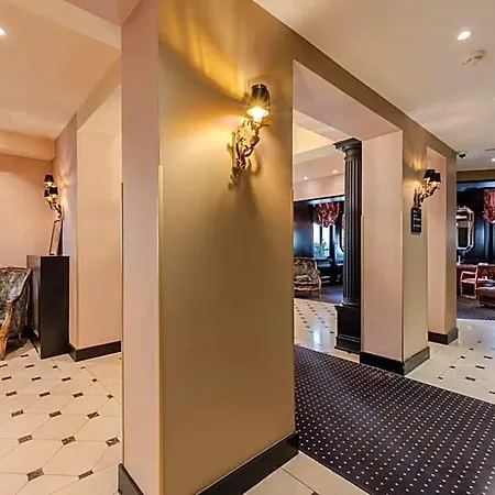 Hotel Hotiday Collection - Arc De Triomphe Paris