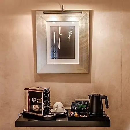 Hotel Hotiday Collection - Arc De Triomphe Paris