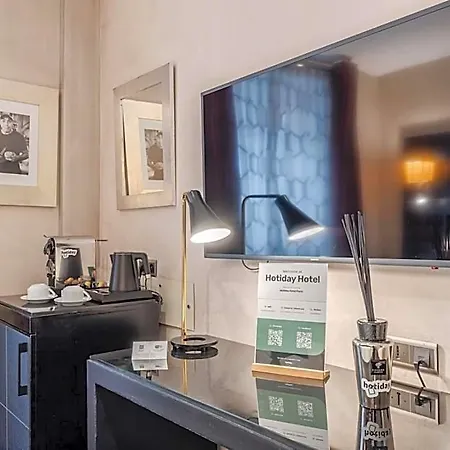 Hotel Hotiday Collection - Arc De Triomphe