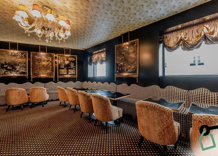 Hotiday Collection - Arc De Triomphe Hotel 4*