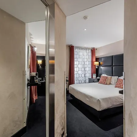 Hotiday Collection - Arc De Triomphe パリ