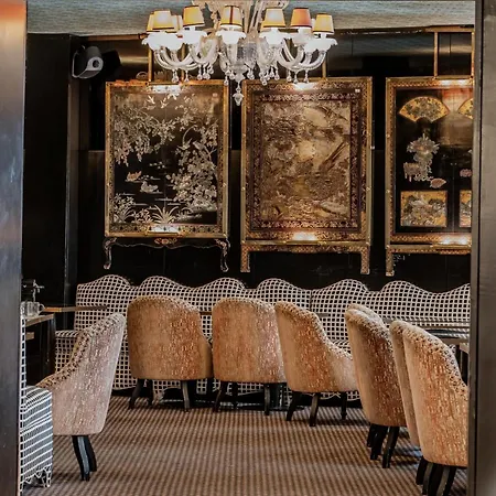 Hotiday Collection - Arc De Triomphe パリ