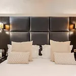 Otel Hotiday Collection - Arc De Triomphe 4*