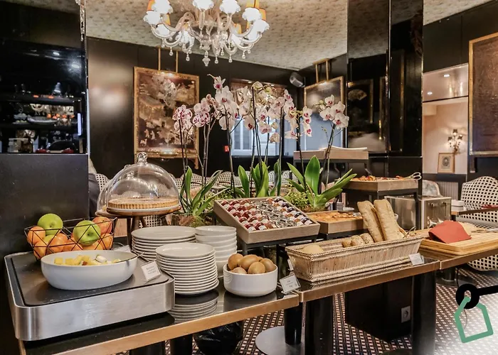 Hotiday Collection - Arc De Triomphe Hotel 4*