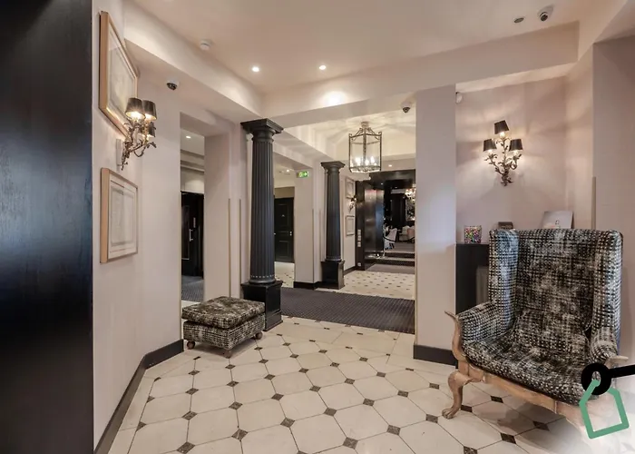 Hotiday Collection - Arc De Triomphe 4*