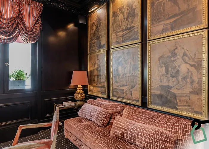 Hotiday Collection - Arc De Triomphe Hotel