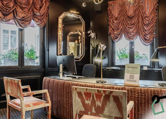 Hotiday Collection - Arc De Triomphe Hotel Paris
